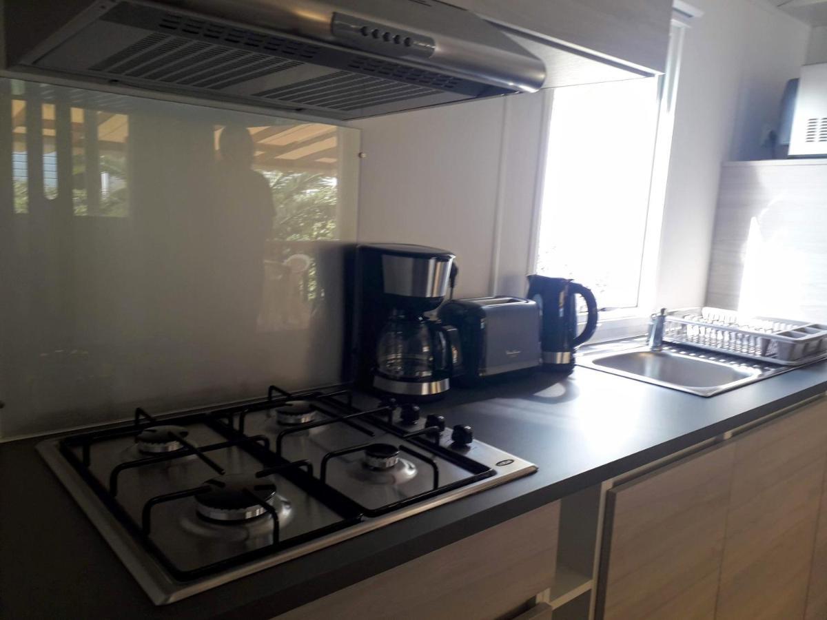 Mobil Home Neuf 2 Chambres 6 Personnes Saint Aygulf Plage Frejus Exterior photo
