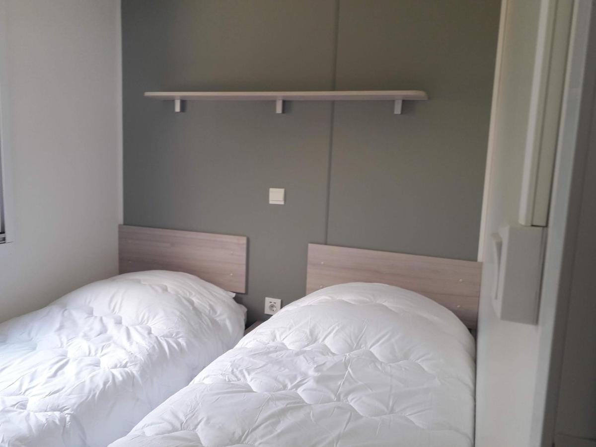 Mobil Home Neuf 2 Chambres 6 Personnes Saint Aygulf Plage Frejus Exterior photo